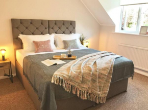MANOR WAY HOUSE